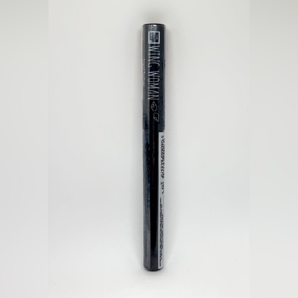 Wing Woman Liquid Eyeliner Berry Black NIP
